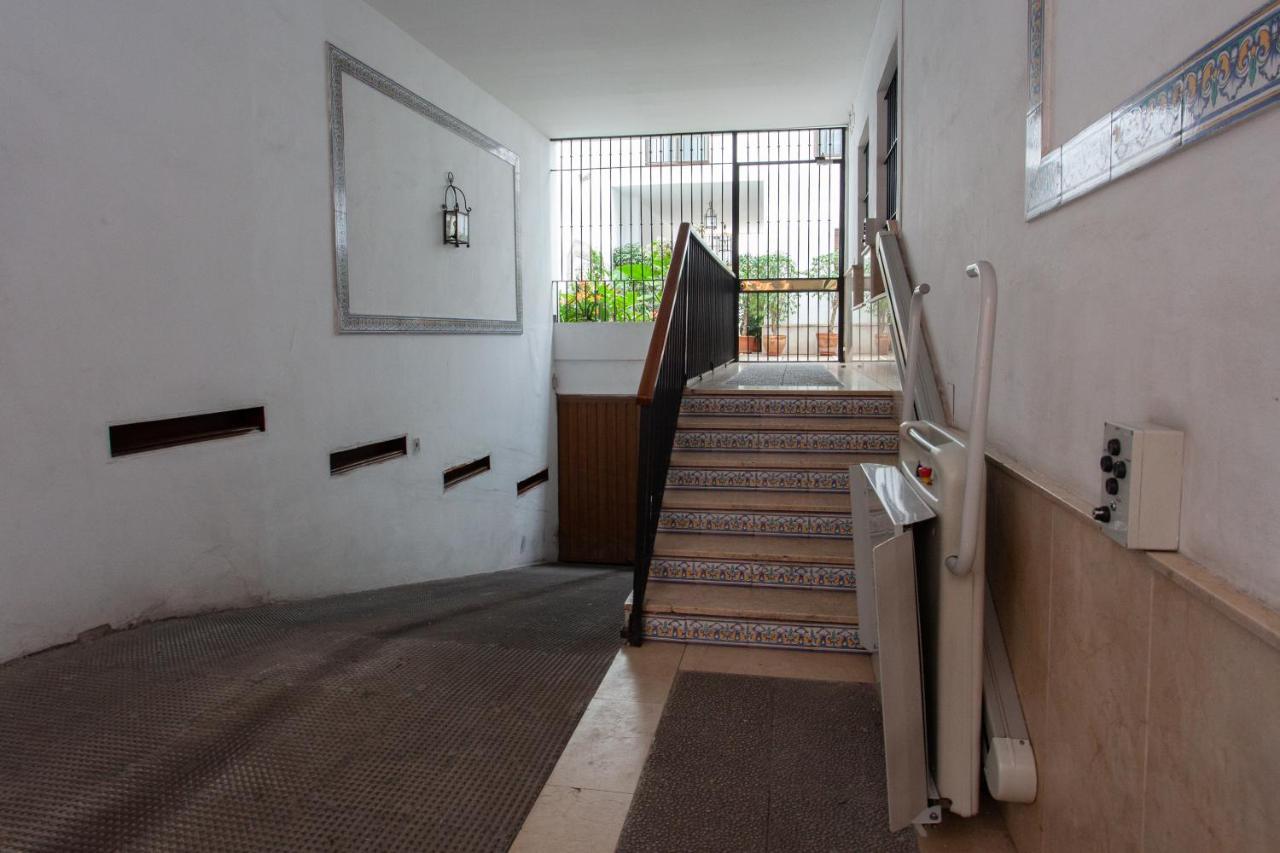 Pikis Apartment Center 1 Sevilla Exterior foto